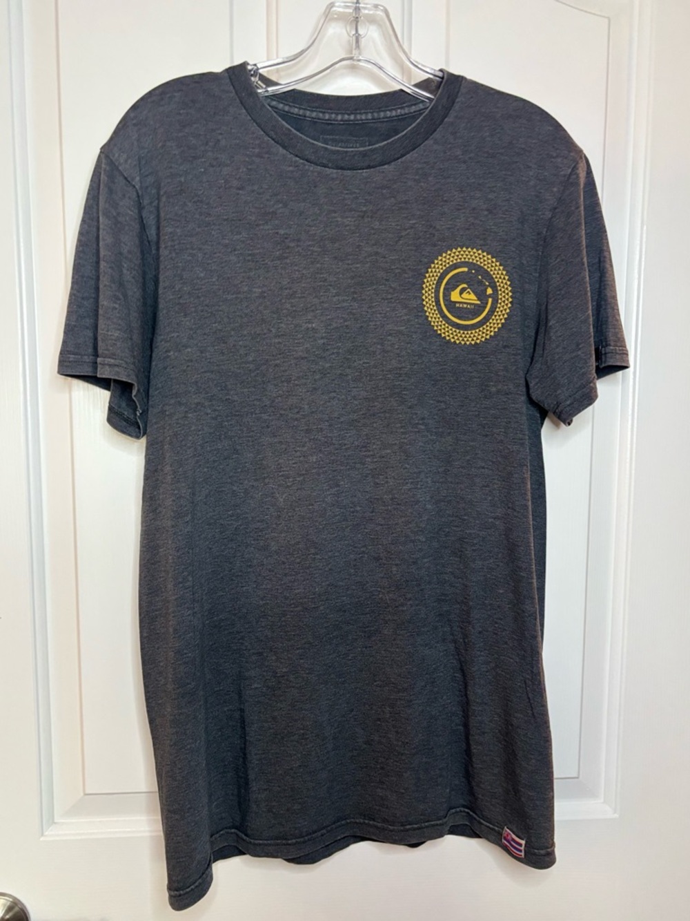 EUC Quiksilver Men's Charcoal Graphic Pocket Tee - Yellow Logo Size M